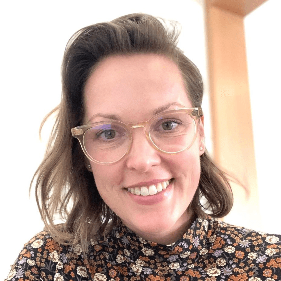 Image of Julie Mullins